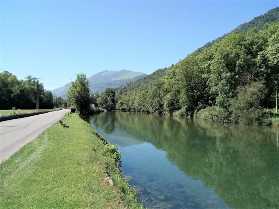 Green Bike Pyrenees Louvie Juzon Esterno foto
